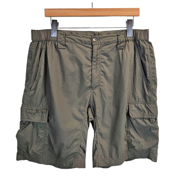 The North Face Mens Cargo Shorts Large Green Outdoor Adventure Nylon Hiking - Picture 1 of 12